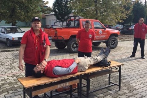 (S.A.B.A.H.) Derneği Vakıf İlk Öğretimde Tatbikat Yaptı