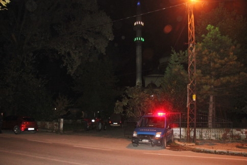 Akyazı ilçesi Yağcılar Camiinde Hırsızlık