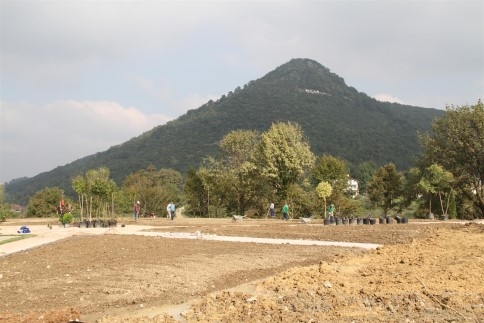 Kuzuluk Kongre Ve Kültür Merkezinde Çalışmalar Sürüyor