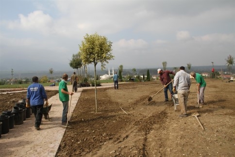 Kuzuluk Kongre Ve Kültür Merkezinde Çalışmalar Sürüyor