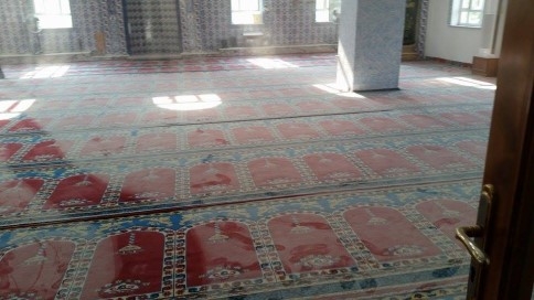 Meraklı Çocuklar Yangın Tüpünü Kurcalayınca Cami beyaza büründü 