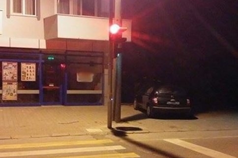 O Cadde'ye Trafik Işıkları Konuldu