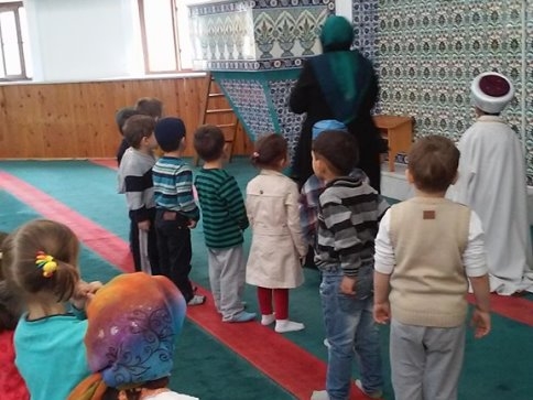 Minikler Allah'ın Evini Ziyaret Ettiler