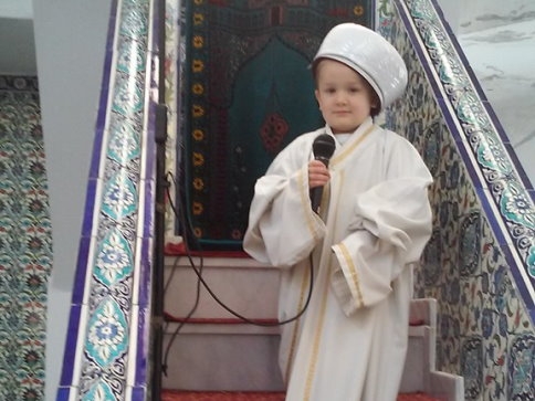 Minikler Allah'ın Evini Ziyaret Ettiler