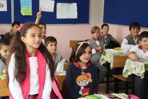 Başkan Akcan'dan Konuralp İlköğretim'e Ziyaret