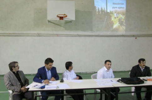 OKUL BİNASINA SIĞMAYAN AİLE BİRLİĞİ TOPLANTISI