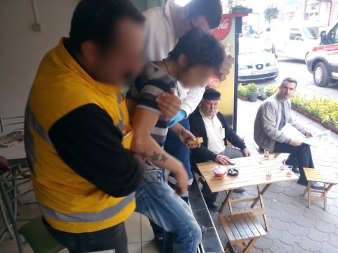 Uyuşturucu Madde Kullanan Gencin İçler Acısı Hali VİDEO