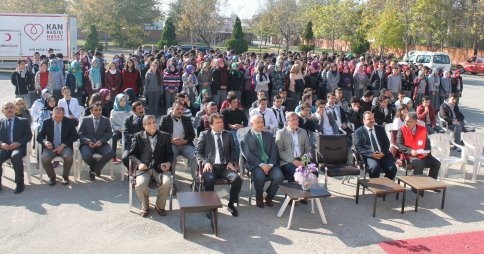 Anadolu Lisesi'nden Kan Bağışı Kampanyası
