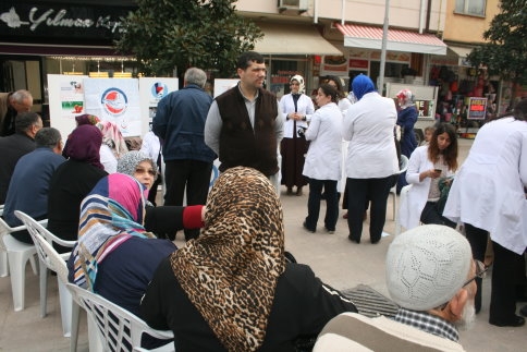 14 Kasım Dünya Diyabet Gününde Akyazı’da Sağlık Taraması