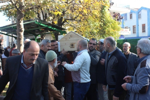  Mahmut Desteci vefat etti