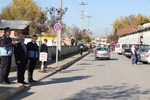 Akyazı Belediyesi Zabıta Ekipleri Sıkı Denetimlerini  Sürdürüyor
