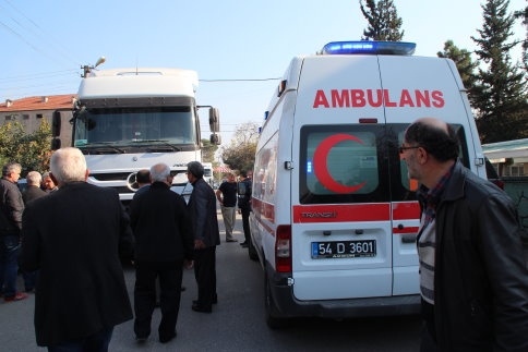 Tır 3 Tekerlekli Bisiklete Çarptı