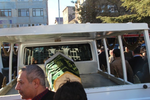 Van Ailesi Büyüğünü Kaybetti