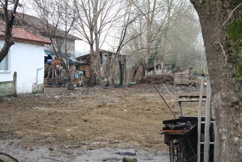 Başkan Akcan’dan Evi Yanan Aileye Ziyaret