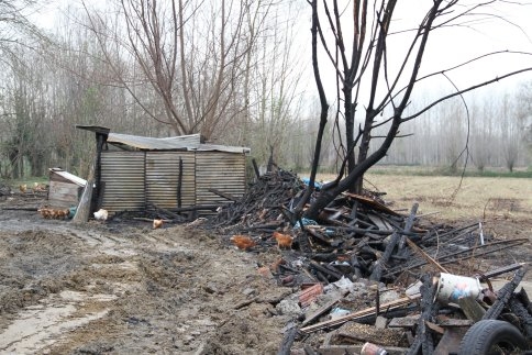 Başkan Akcan’dan Evi Yanan Aileye Ziyaret