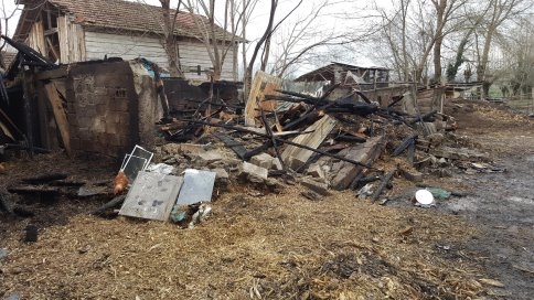Başkan Akcan’dan Evi Yanan Aileye Ziyaret