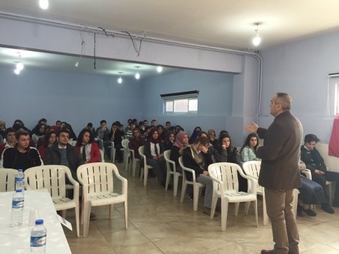 Öğrencilere Motivasyon Semineri Verildi