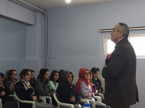 Öğrencilere Motivasyon Semineri Verildi