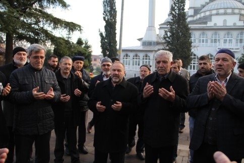 Başkan Akcan Umreye Gidenleri Uğurladı