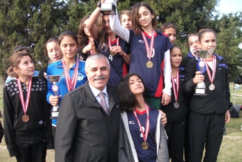 Atatürk Ortaokulu Başarılara Doymuyor