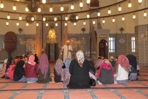 Akyazı İnönü Ortaokulundan Gazi Süleymanpaşa Camiine Ziyaret