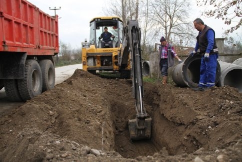 Alt Yapı Çalışmaları Kabakulak Mahesinde Sürüyor