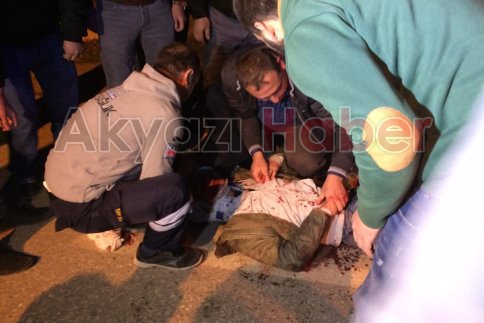 Otomobil Motosikletle Çarpıştı