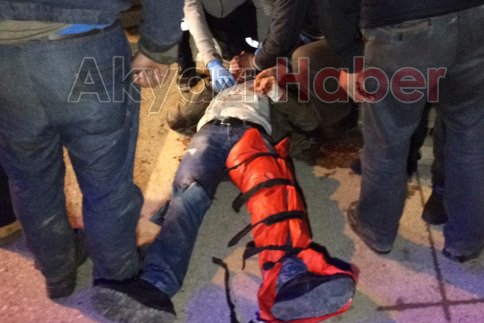 Otomobil Motosikletle Çarpıştı