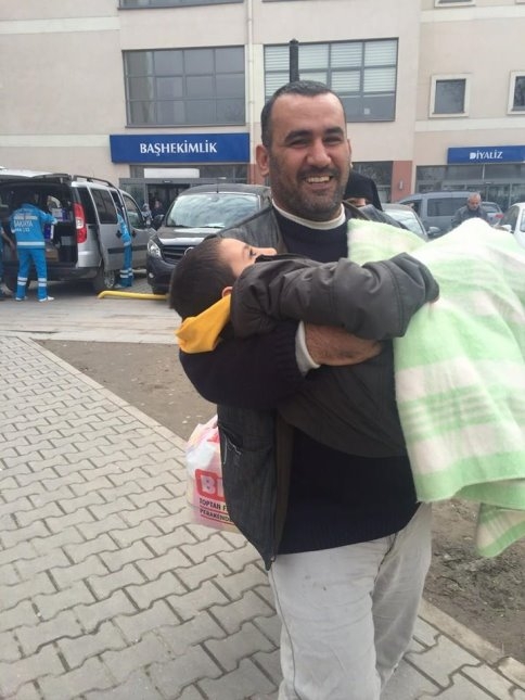 Suriyeli Çocuğa İHH Sahip Çıktı