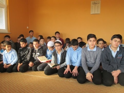 İmam Hatip Ortaokulundan Mevlit Programı