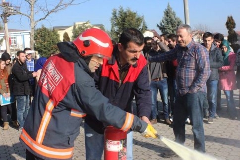 Akyazı MYO'da Yangın Tatbikatı