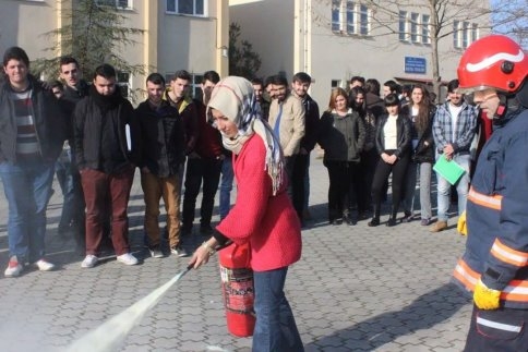 Akyazı MYO'da Yangın Tatbikatı