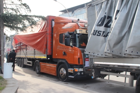 Sakarya İHH'dan Bayırbucak Türkmenlere 93. Yardım Tırı