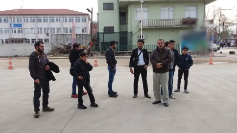 Suriyeli Aile Akyazı’yı Terk Etti