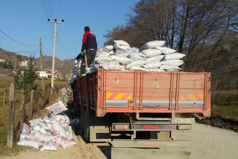 Kömür Yardımları Sürüyor