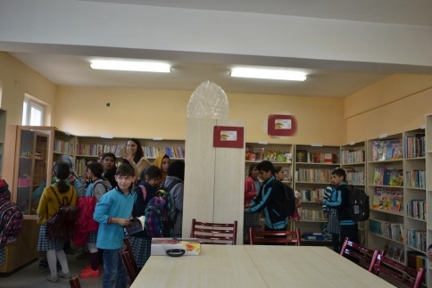 Gönüllü SAÜ öğrencilerinden Jest