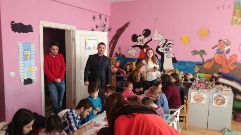 Gönüllü SAÜ öğrencilerinden Jest