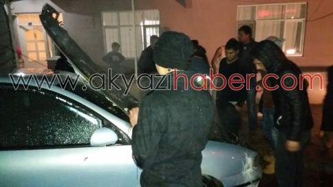 Park Halindeki Otomobil Alev aldı