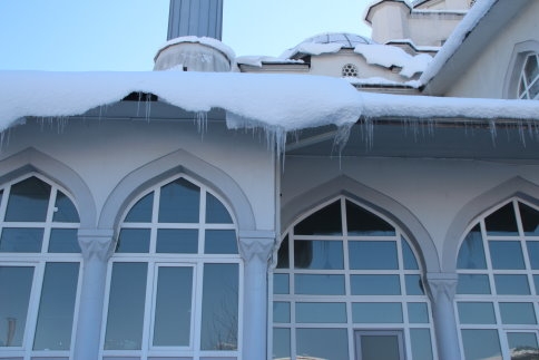 Buz Sarkıtlarına Dikkat !