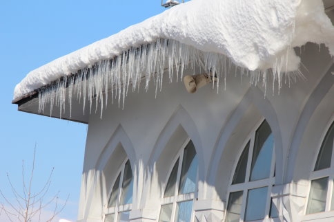 Buz Sarkıtlarına Dikkat !
