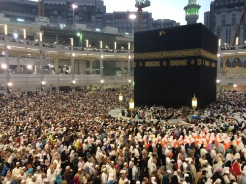 UMRECİLER MÜJDE ! 2016 Yılı Umre Fiyatları Düştü



