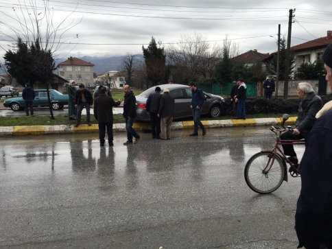 Ada Caddesi’nde Otomobil Hakimiyetini Kaybetti