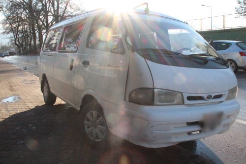 Orman İşletmesi Önünde Minibüs Yayaya Çarptı 1 Yaralı