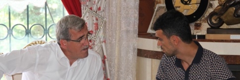 Kenan'dan Akyazı'ya Anlamlı Bağış