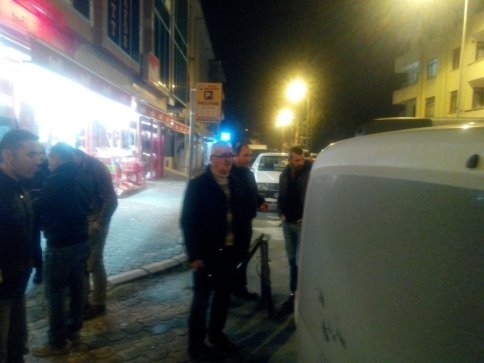 PTT Sokak’ta ki Dubalara Sürtmeyen Araç kalmadı