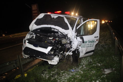 Akyazı D100 Karayolunda trafik kazası