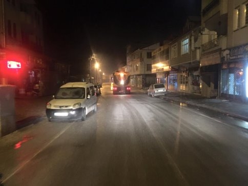 Kar Küreme Ve Tuzlama Çalışmaları Hızla Devam Ediyor