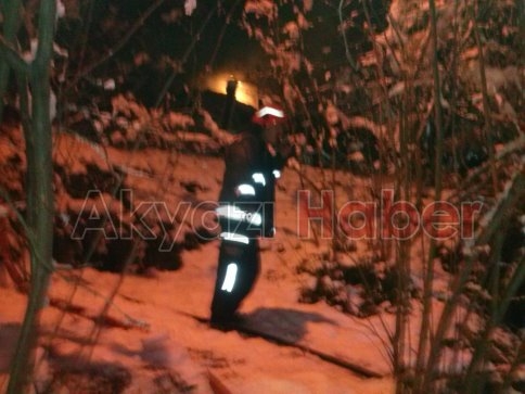 Gece 04:00'da İtfaiyeden Zor Müdahale