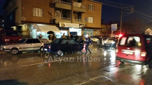 Park Halindeki Araca Çarptı