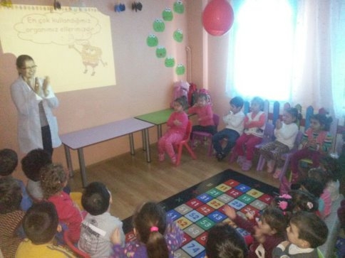 Minik Ellere Gripten Korunma Eğitimi